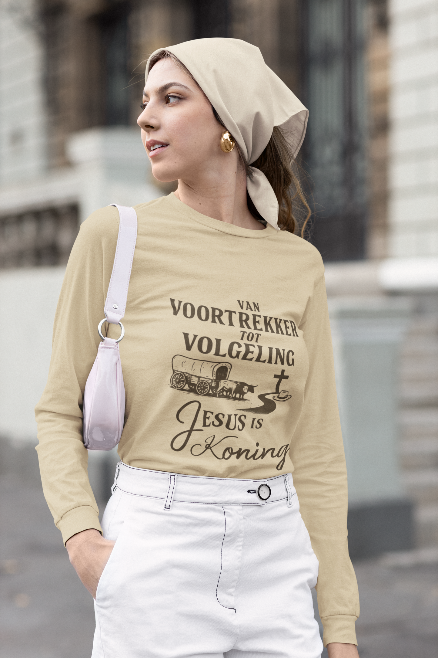 “Van Voortrekker tot Volgeling – Jesus is Koning” | Long Sleeve Unisex Heavyweight Tee (Stone Earth)
